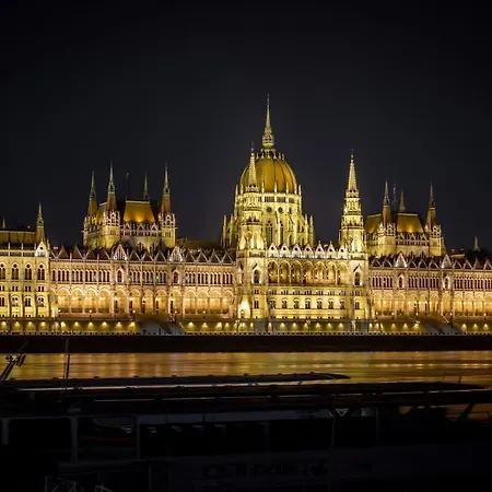 Tranquil Danube Escape Buda Hills Serenity Διαμέρισμα Βουδαπέστη
