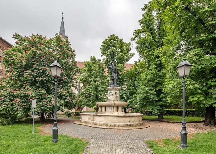 아파트 Tranquil Danube Escape Buda Hills Serenity 부다페스트