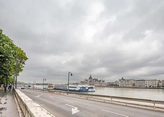 Tranquil Danube Escape Buda Hills Serenity *