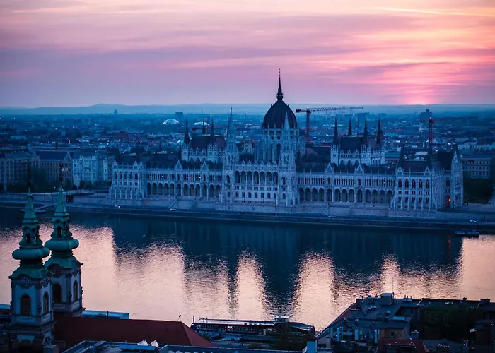 Tranquil Danube Escape Buda Hills Serenity Apartamento